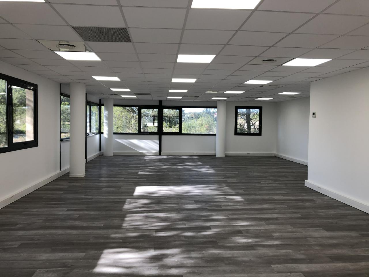 Bureau Aix-en-Provence 97m² Location bureau Aix-en-Provence Bouches-du-Rhône OLBUR2114976 11